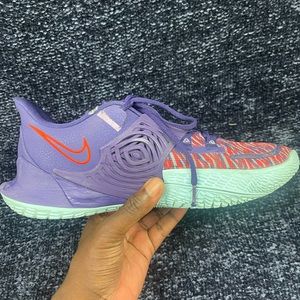 Kyrie Low 3 ‘Orchid’